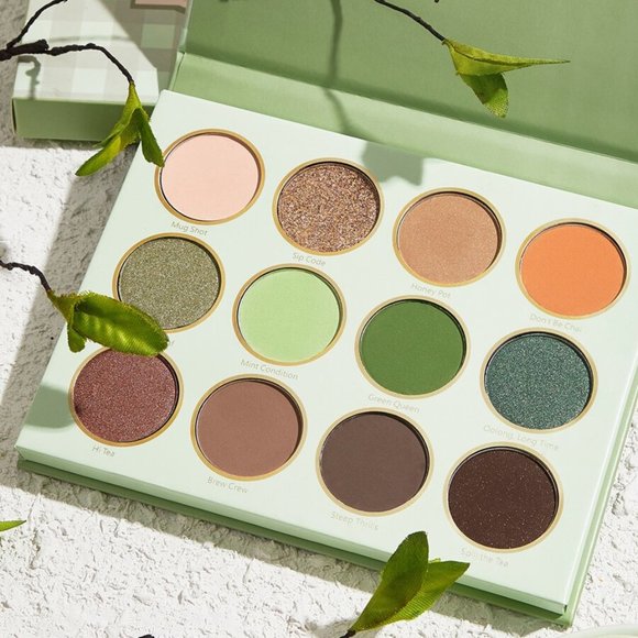 LUV U SO MATCHA Palette - Picture 3 of 5